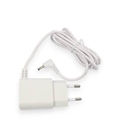 Netzadapter