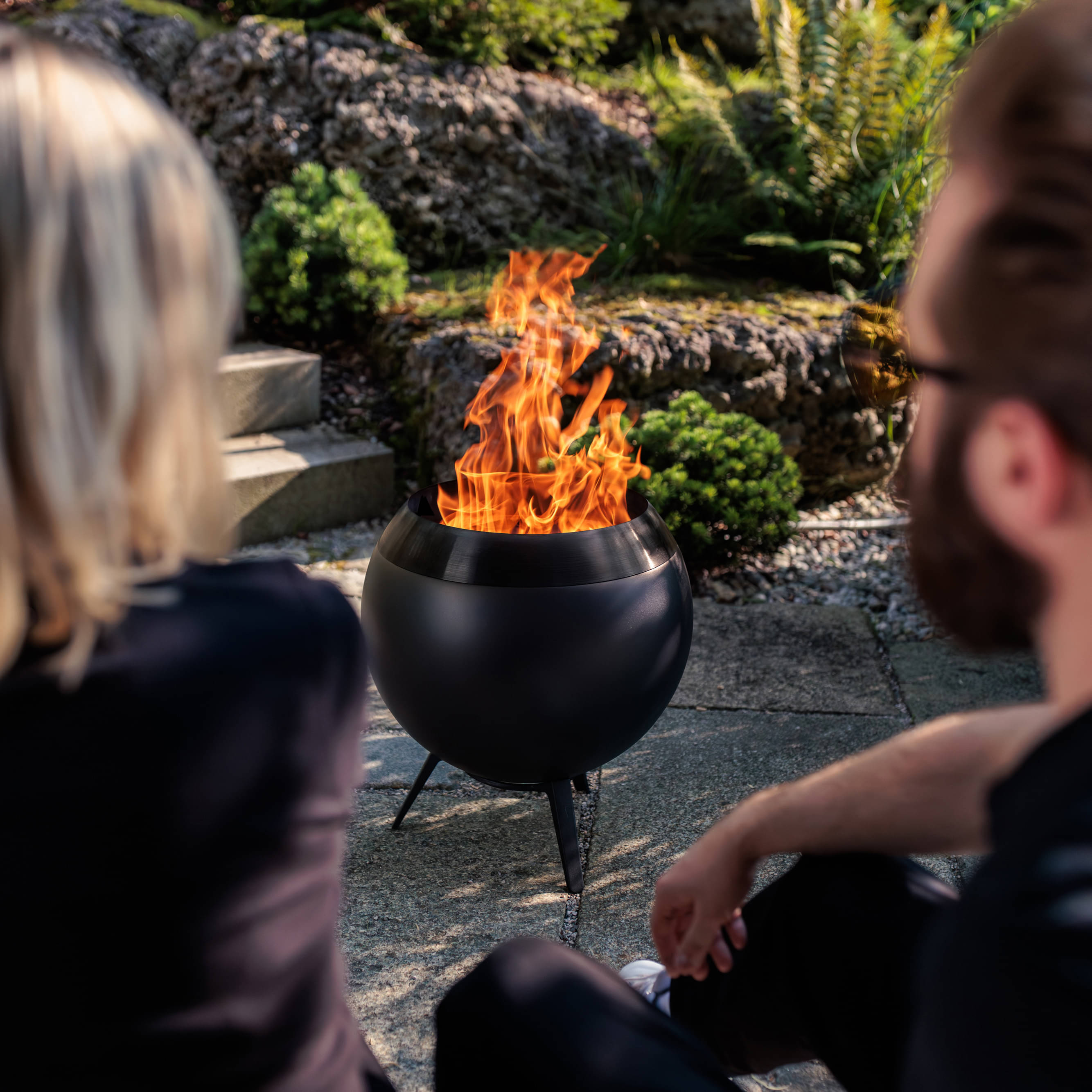 moon-45-lower-foot-allblack-reference2-410007-070